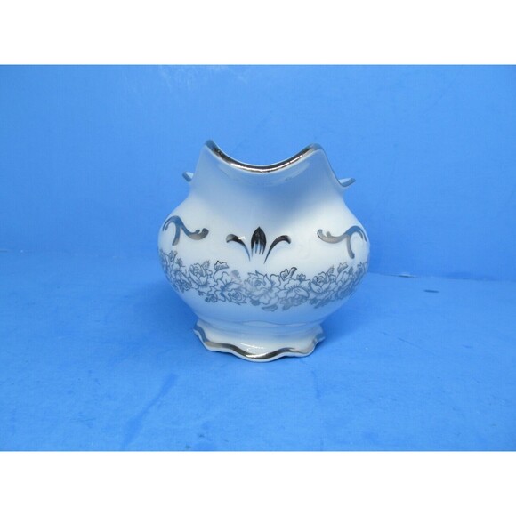 Cathedral Bridal Rose Bavaria West Germany 10 OZ Creamer In Excellent Condition - Picture 3 of 9